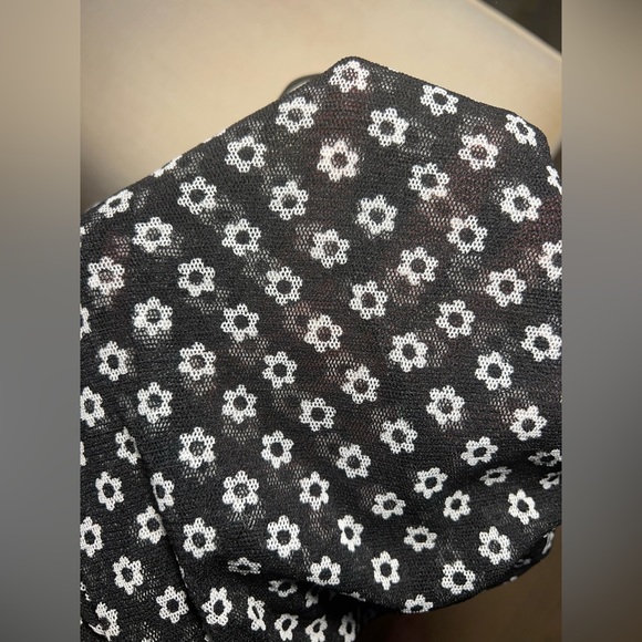 1990s Mesh Daisy Vivienne Tam Short Sleeve Top - Picture 5 of 8